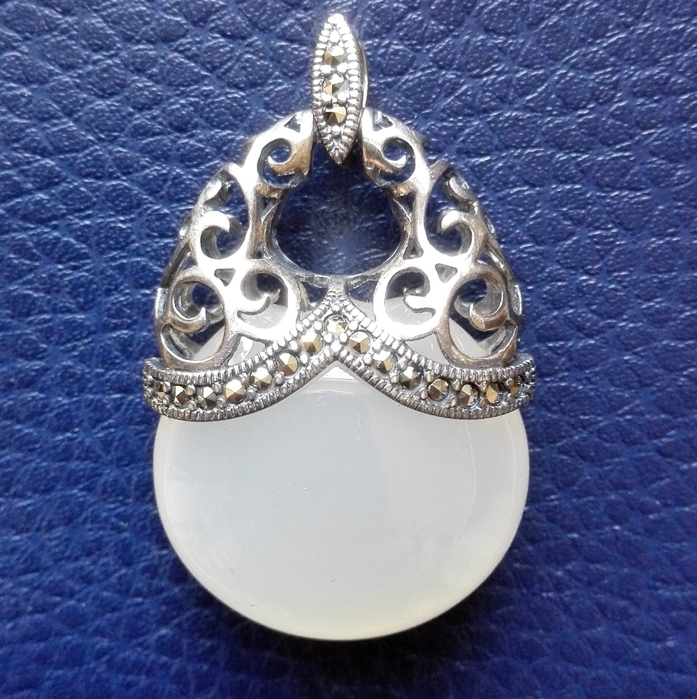 925 sterling silver pendant round white stone